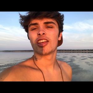 Meet your Posher, Wyatt